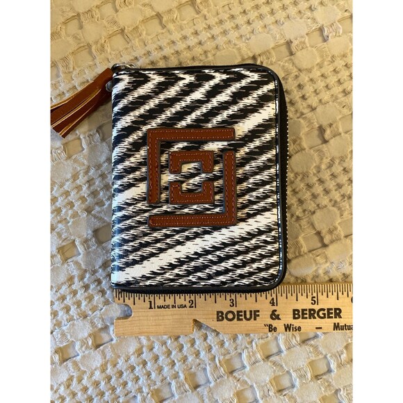 Liz Claiborne Wallet Zebra Animal Print Clutch Purse has 12 Credit Card Slots!! - Picture 11 of 12